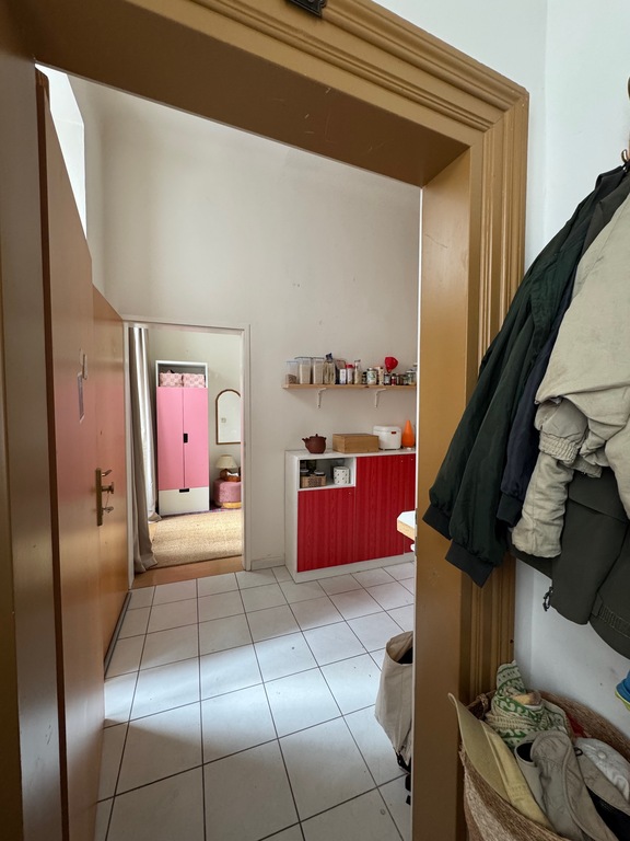 Entrance into the apartment (from the shared entrée)