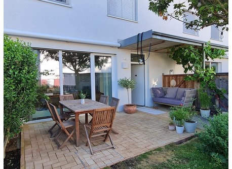 Eingang, Terrasse, Vorgarten