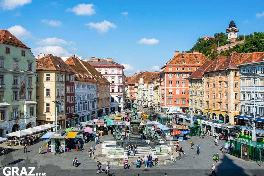 Hauptplatz Graz und Schlossberg