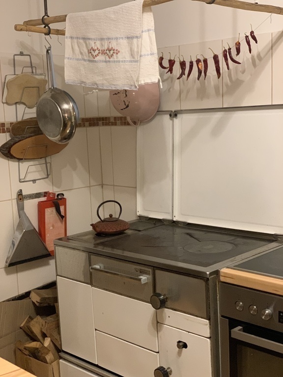 Holzofen im Altbau / 2. Küche