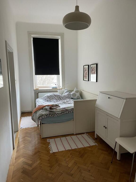 Bedroom (Vienna)