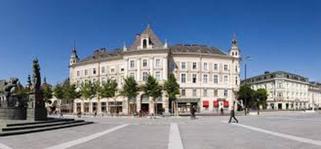 Klagenfurt - main square