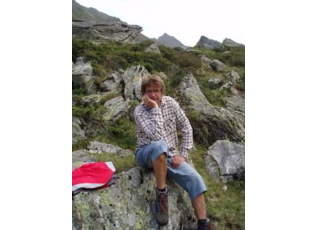 ... we are avid hikers ...