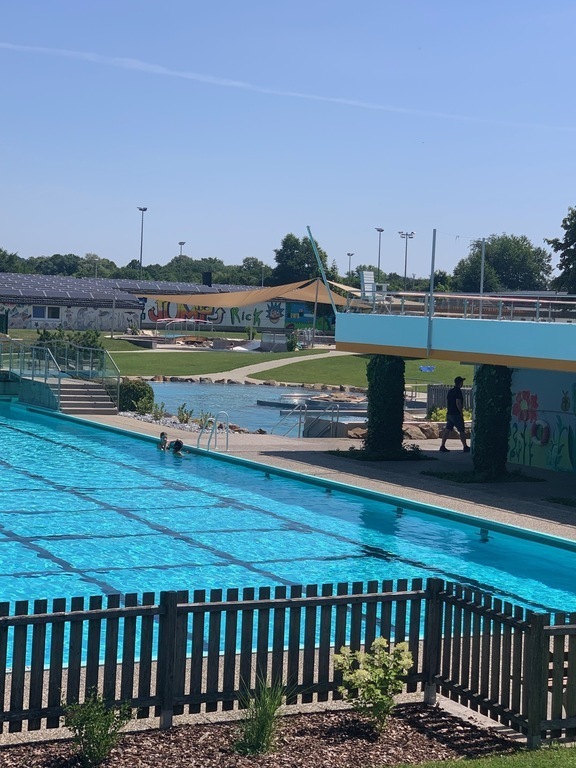 public outdoor pool in Wieselburg