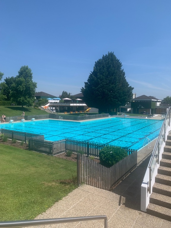 public outdoor pool in Wieselburg