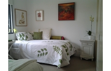 2nd bedroom with 1king single trundle=2beds