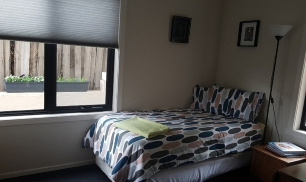 Twin bedroom