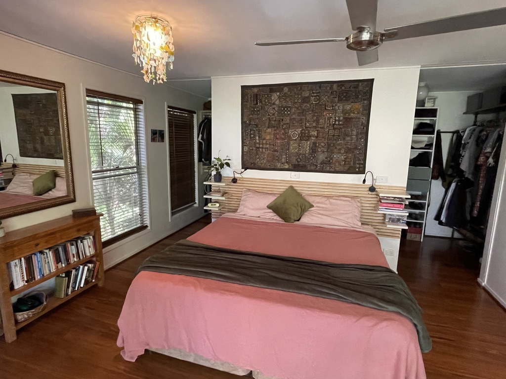 Main bedroom (king size bed) and dressing room (en suite behind)