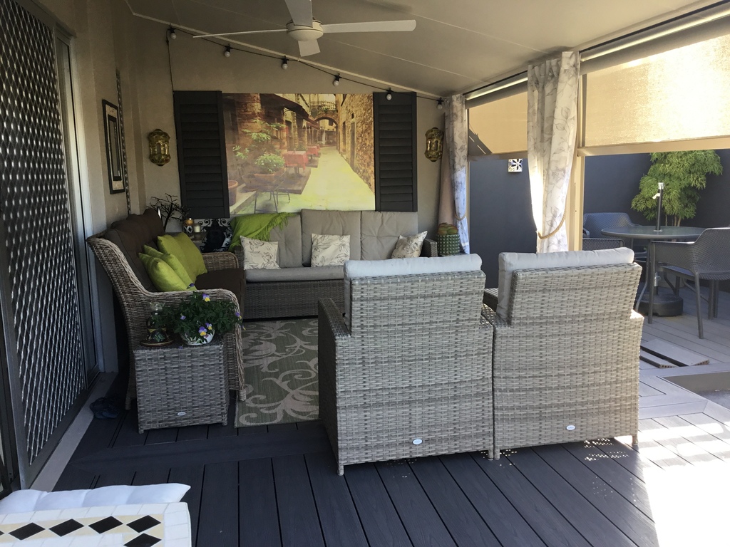 Outdoor covered deck.