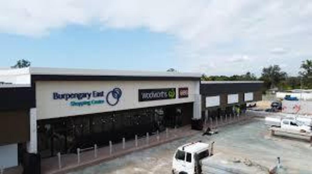 The new shopping complex in progress