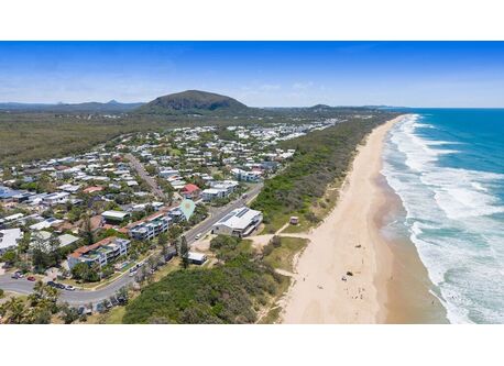Walk out your private gate across road directly on to white sandy beach. Then walk for miles in the cooling seabreeze.