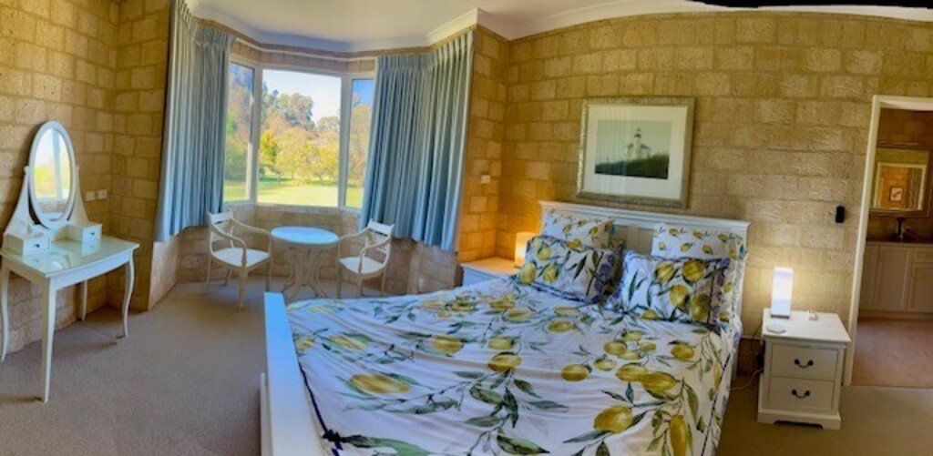 Bedroom with ensuite 