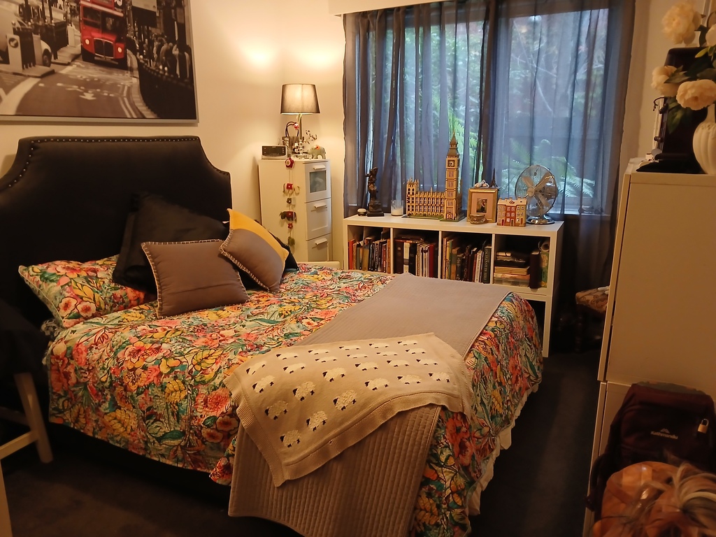Main bedroom.