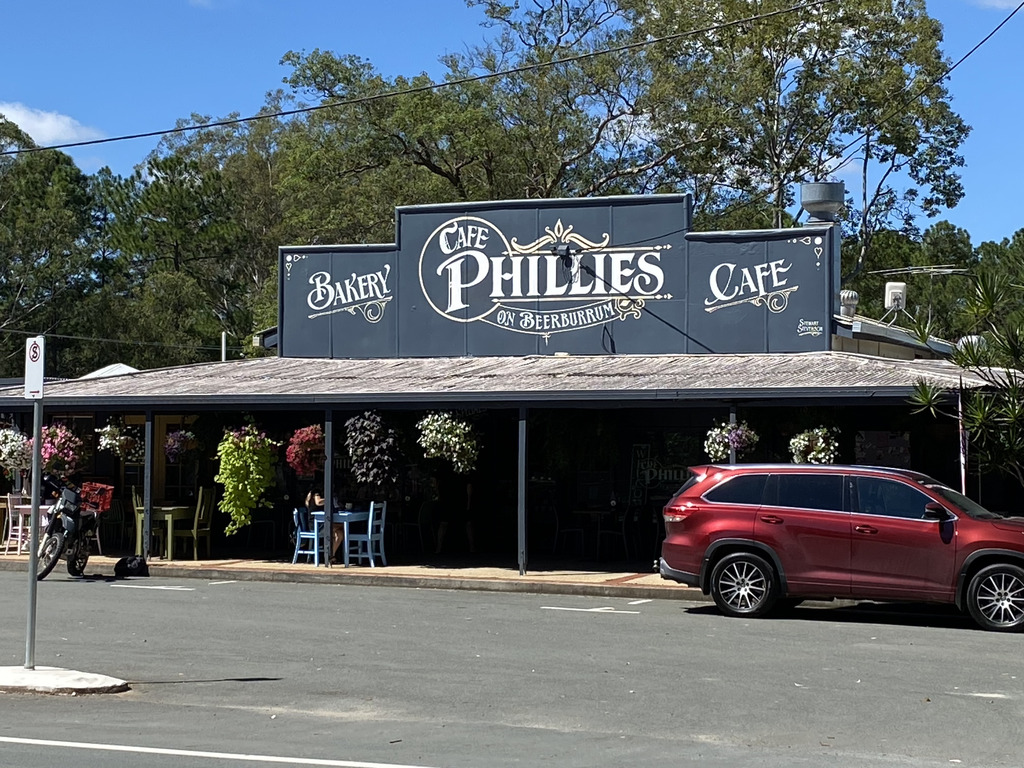 Local Cafe/Bakery/Garden shop - Beerburrum 