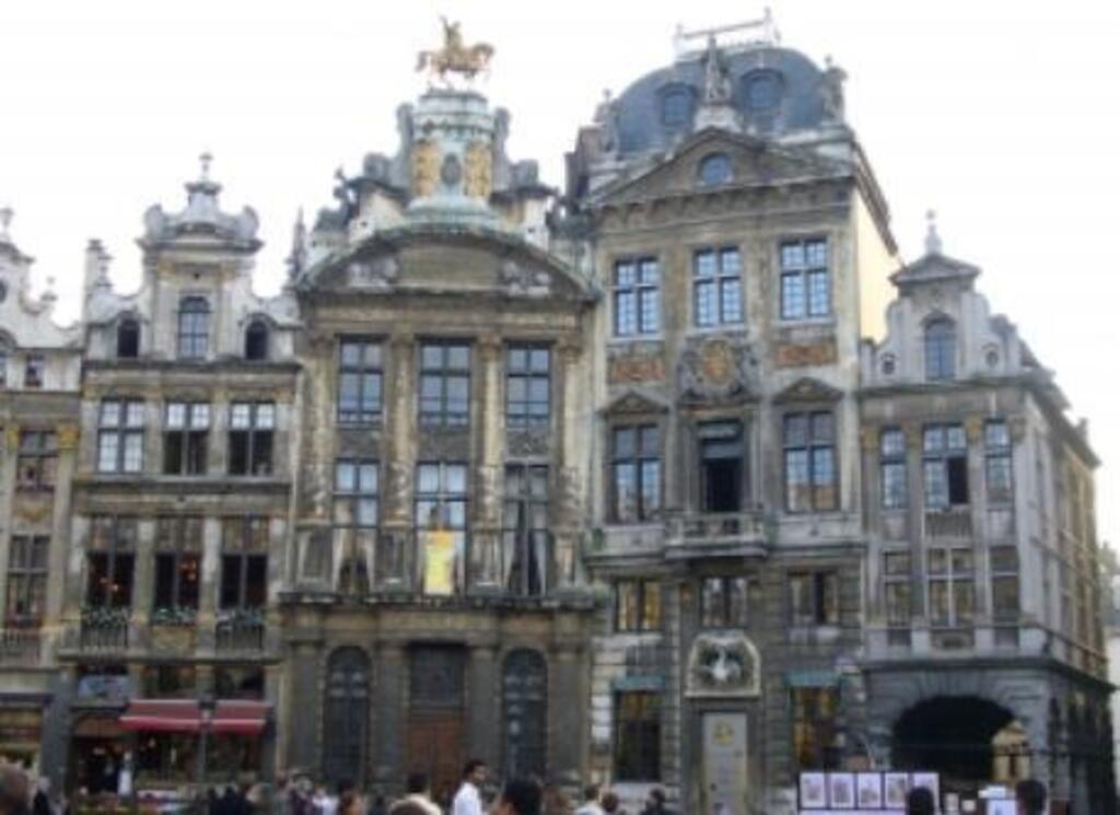 1st Home (Brussels) : Grand Place : https://visit.brussels/en/article/brussels-unesco-sites