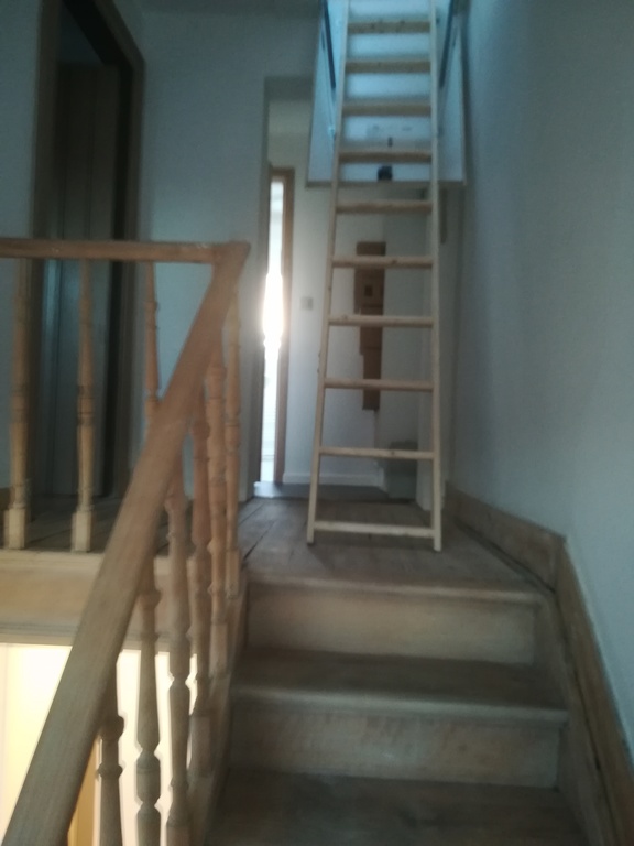 staircase 1st / palier 