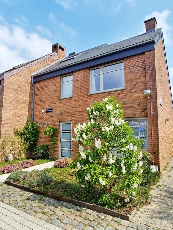 Vue de l'avant de la maison