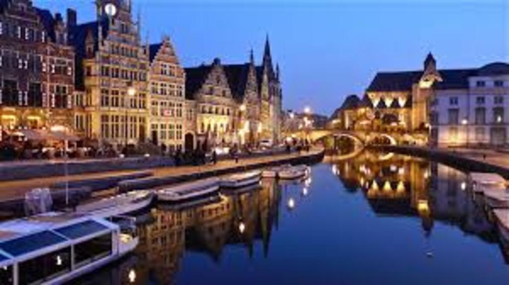 Ghent,  historical university city.  0,5h by train