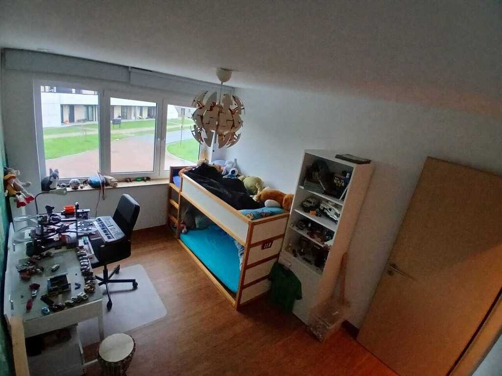 Bastijn's bedroom, sleeps 2 (1st floor)