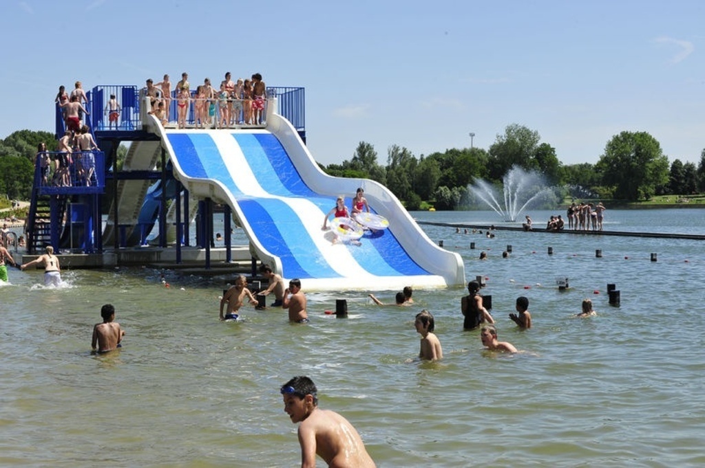 De Blaarmeersen, Swimming