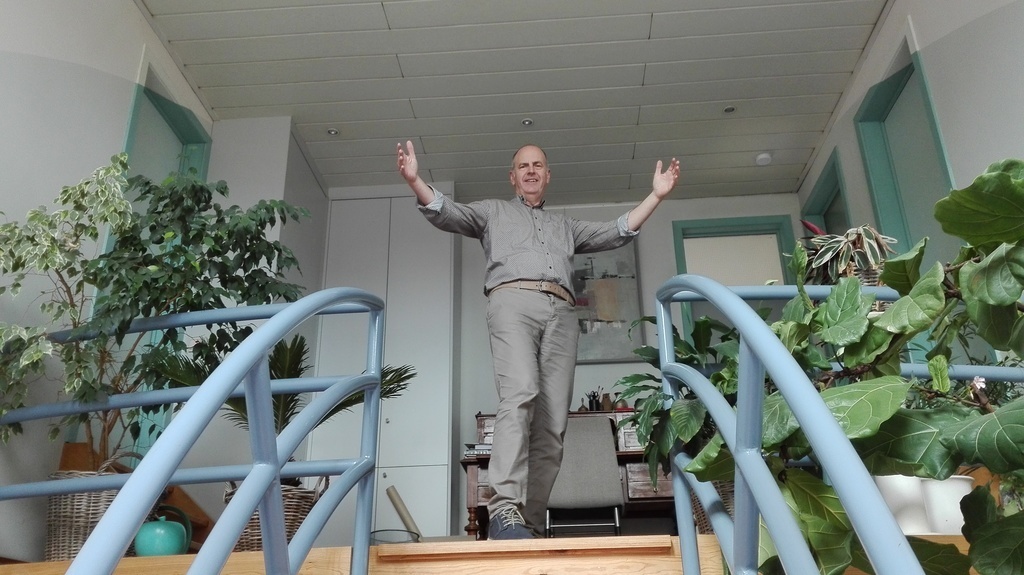 Suivons Jan à l'étage