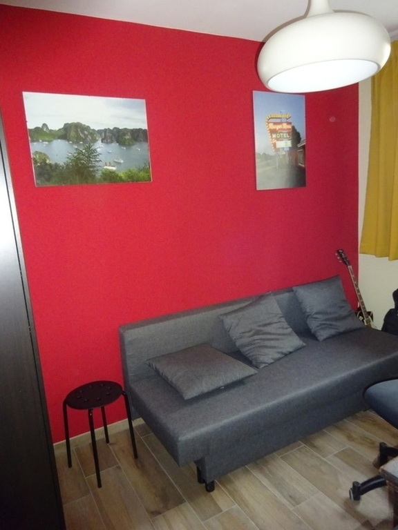 study with convertible bed 