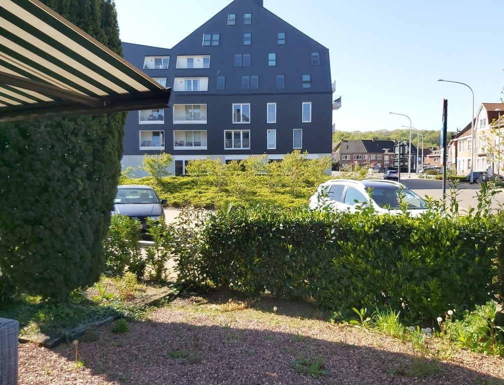 little square in front of the house