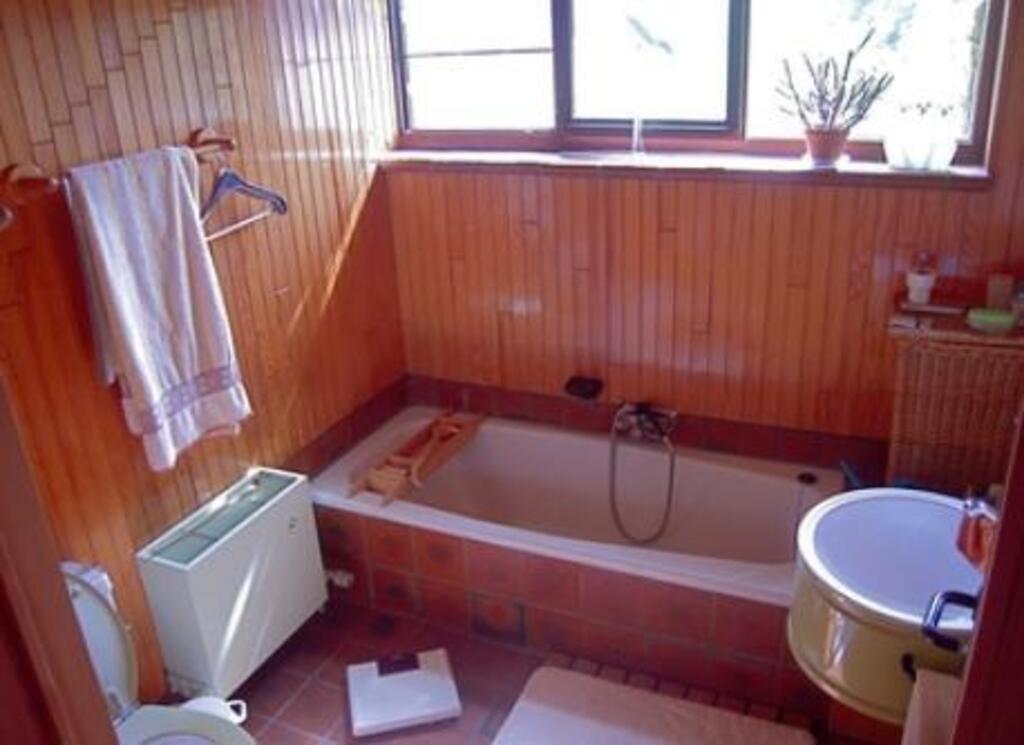 bathroom in master bedroom