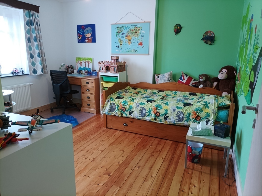 Adrien's bedroom