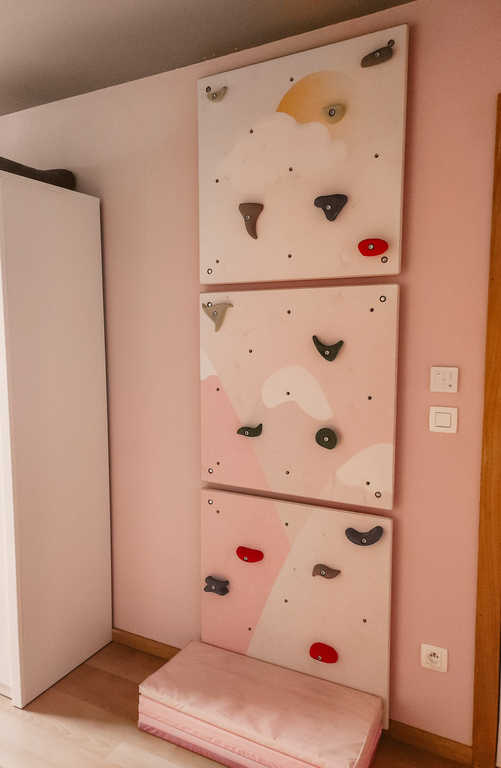 Climbing wall in children's room