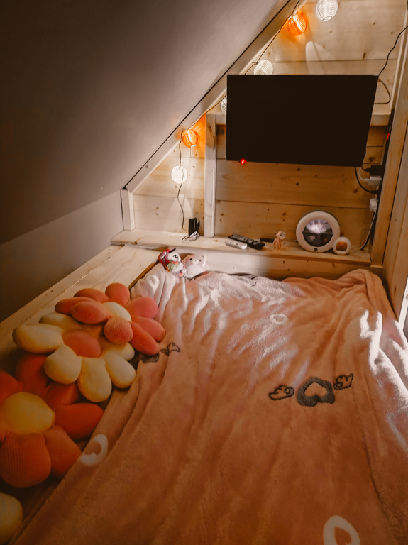 New children room with tv (made in oct 2023)