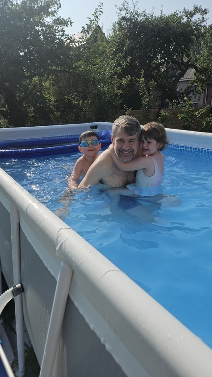 Small (4×2m) pool in the garden  (this picture is from the previous garden, move in winter 2025)