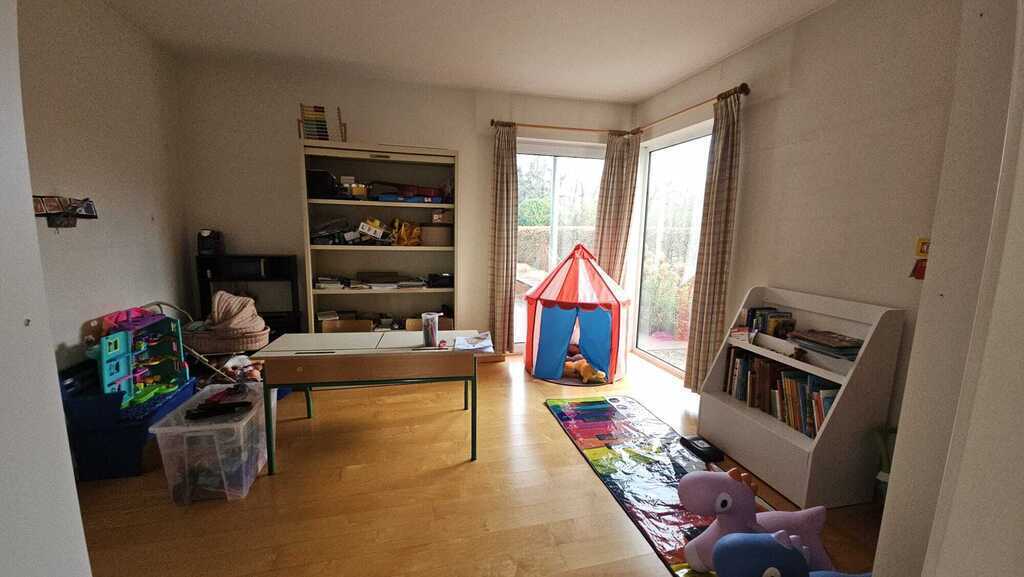 Playroom children - view 1