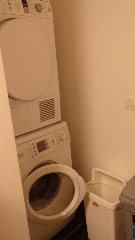 Little room near to the kitchen for washing and drying