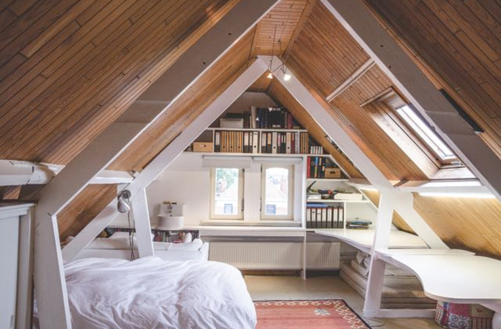 Rooftop sleeping room