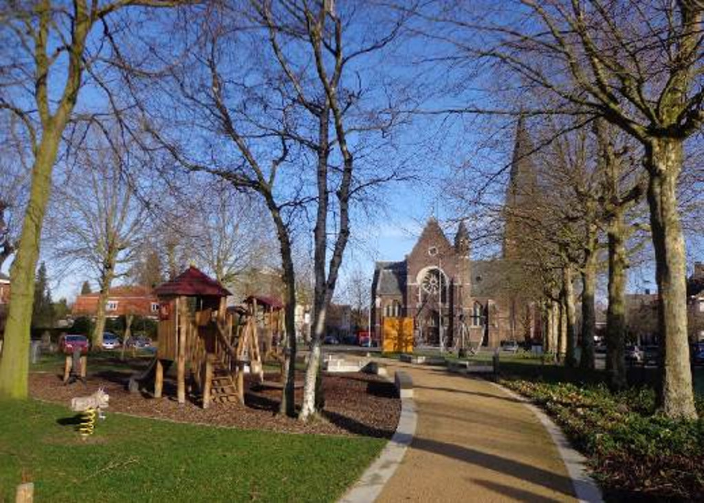 Van de Weyngaertplein, next to our street