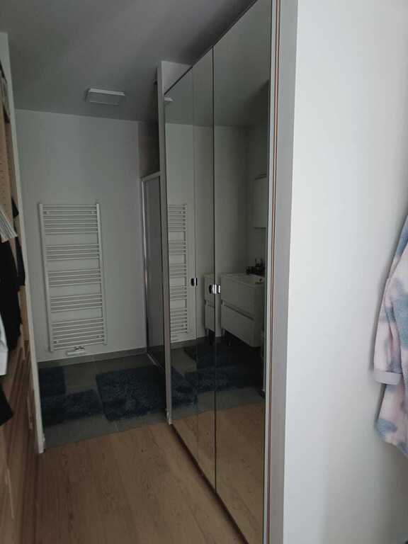 Dressing master bedroom