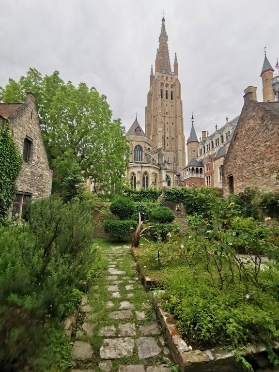 After visiting Bruges, you will understand why Bruges' city center is on the Unesco World Heritage List.