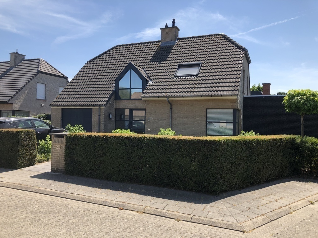 our house in the middle of a quiet dead end street