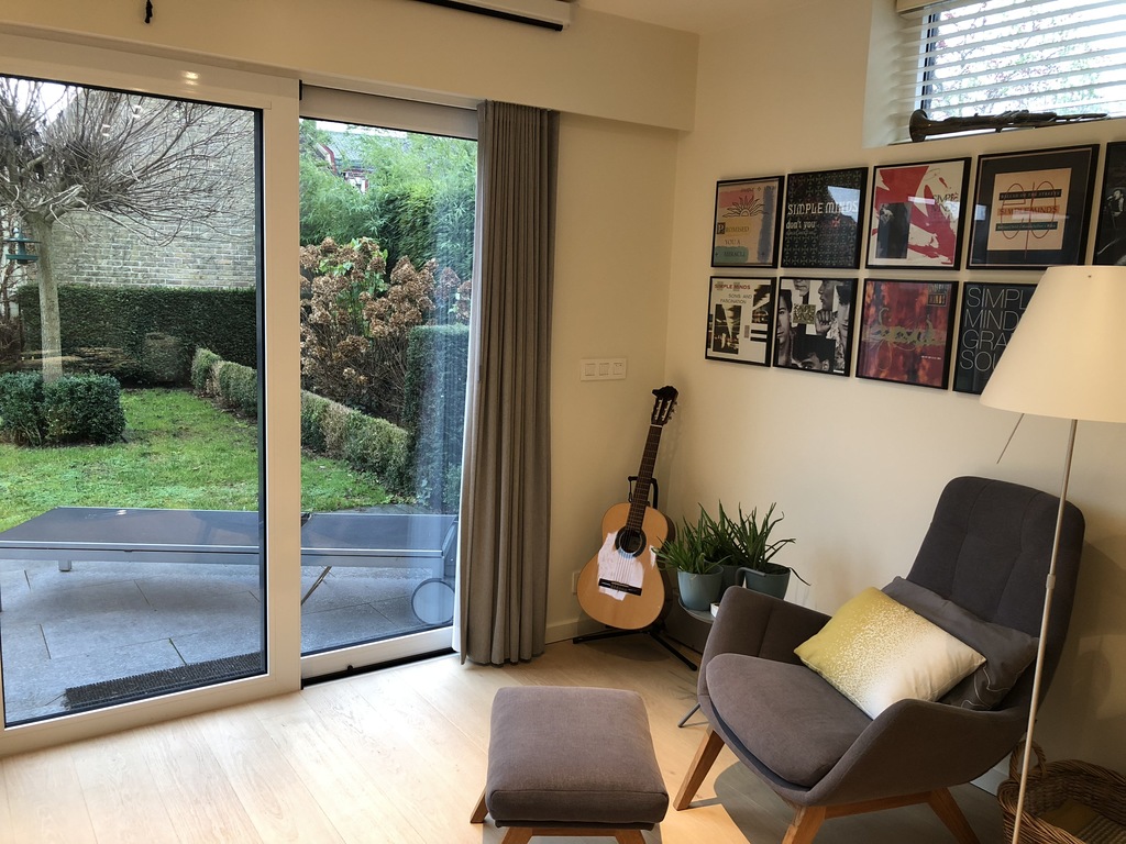 second living space with filmscreen