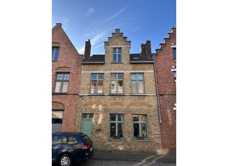 Cosy warmly furnished house in a quiet part of the city centre of Bruges 