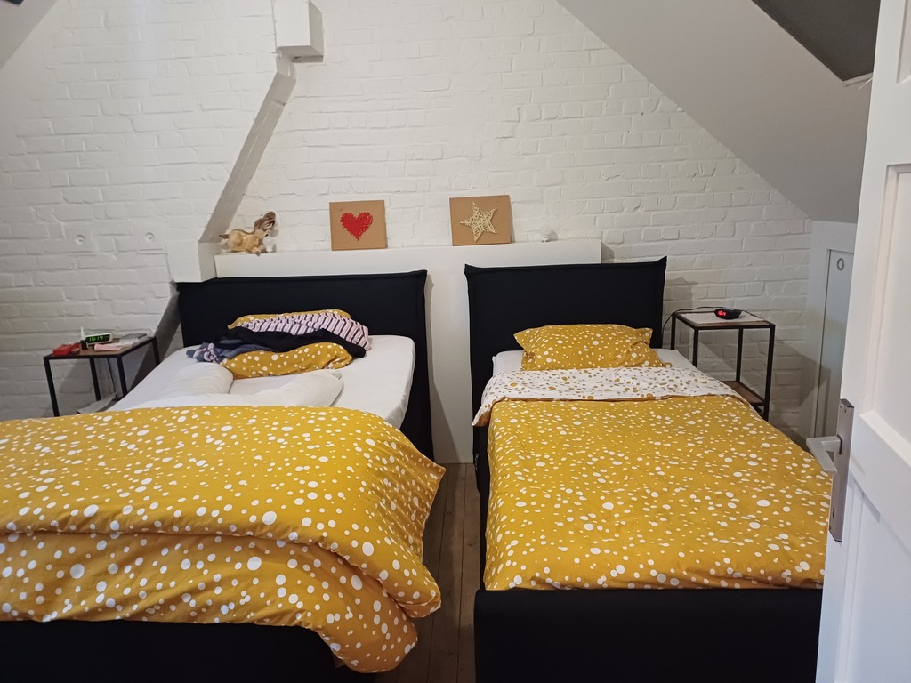 Our bedroom/ notre chambre à coucher