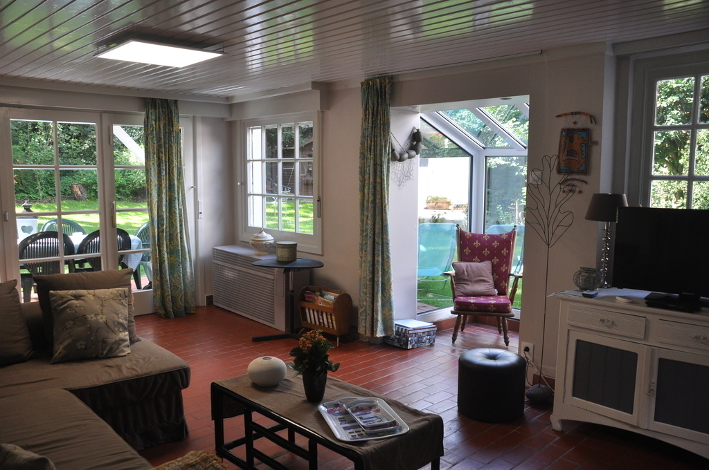 Séjour appartement niveau jardin