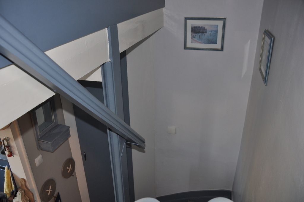 cage escalier (premier niveau vers chambres)