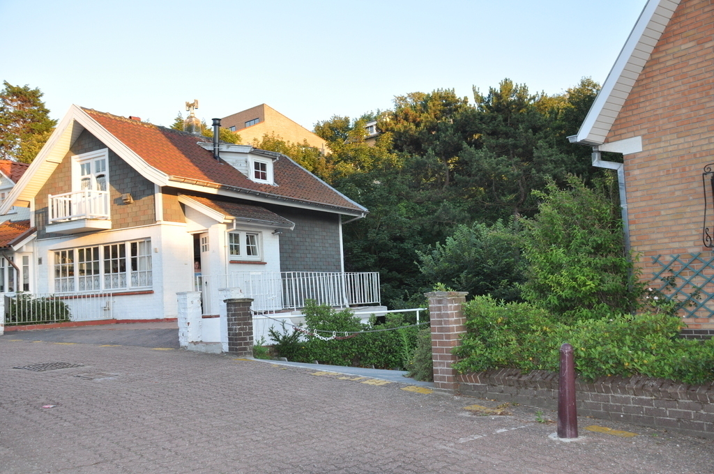 maison vue de la rue