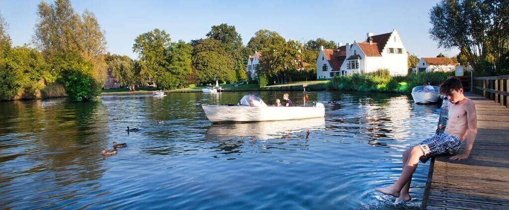 Beautiful village of Sint-Martens-Latem at 8 km