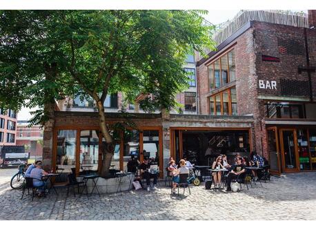 Pakt: ecosystem of creative entrepreneurs: food, drinks, lifestyle and sustainabilty in the heart of a carfree zone.