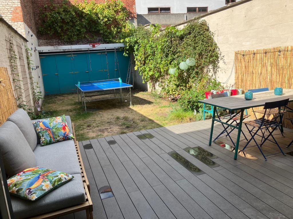 Cozy city garden with terrace of 65m².