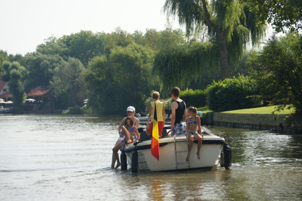 Boats on the Leie - Drongen (10 min. drive)