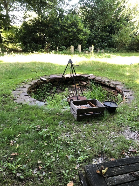 Fire pit with all accessories for campfire (cooking)